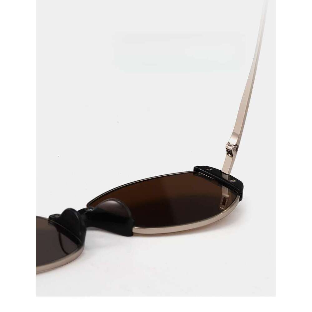 DHcollections Vintage Cat-Eye Sunglasses UV400 Gold/Brown Tortoise Frame, Retro Chic & Face-Slimming Design for Women
