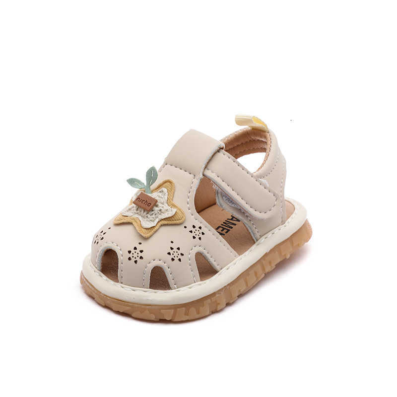 Sandals 2025 Summer New Baby Girl Infant Toddler Walking Shoes Cartoon Lightweight Soft Sole Baby Squeaky Shoes Cute Clog Shoes