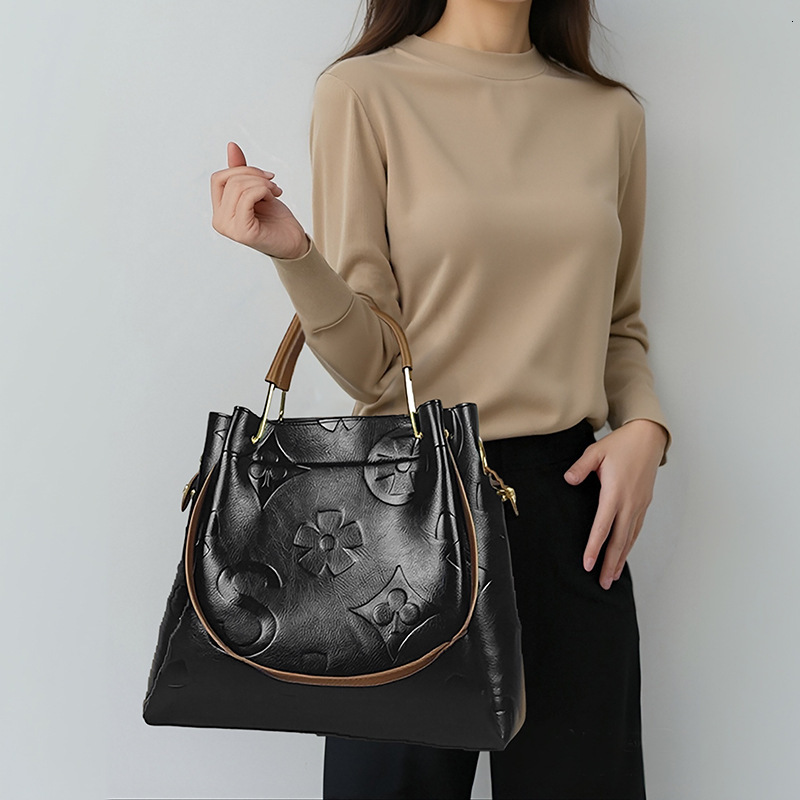 Fashion Geometric Embossed Women's Handbag Free Shipping Designer Luxury European And American Large Capacity Business Shoulder Bag High End Buck