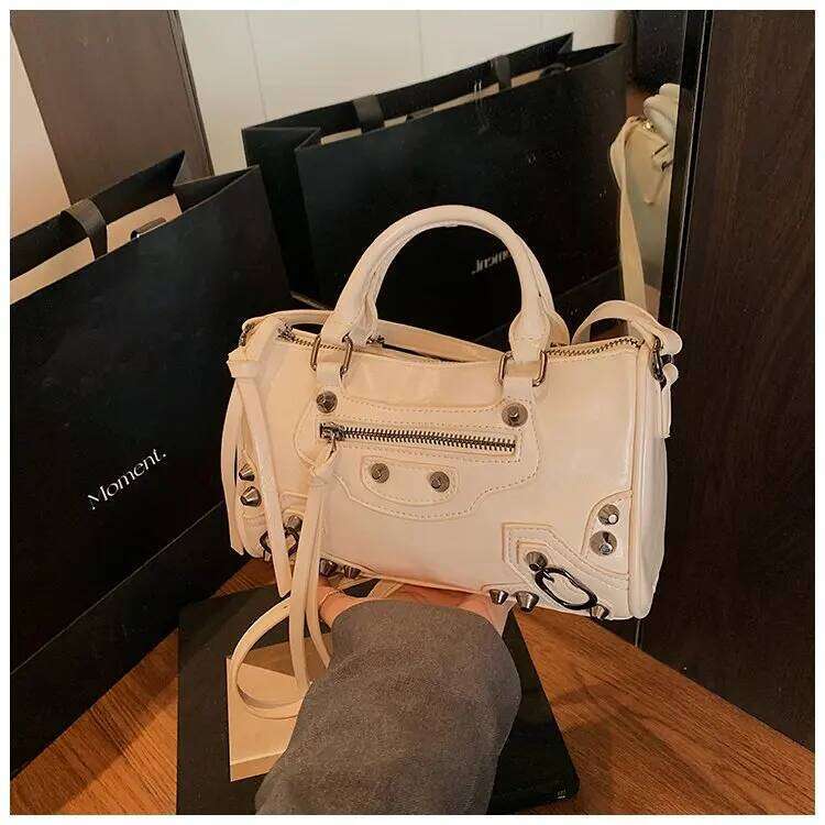 Trendy Women Shoulder Bag Genuine Leather Rivet Design Adjustable Strap Stylish Handbag for Work Dating Office Casual