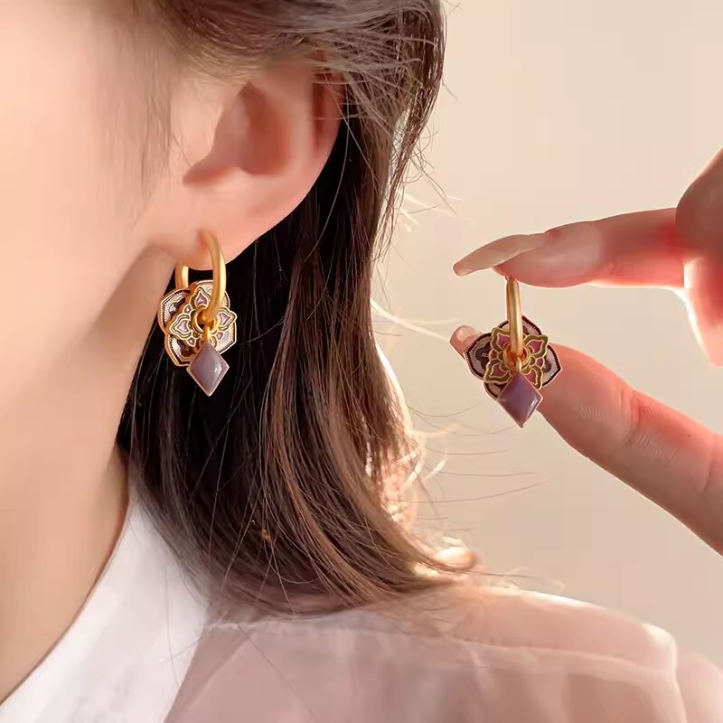 New Enamel Oil Drop Flower for Women, Light Personality Chinese Style Earrings, Niche Zircon Earrings