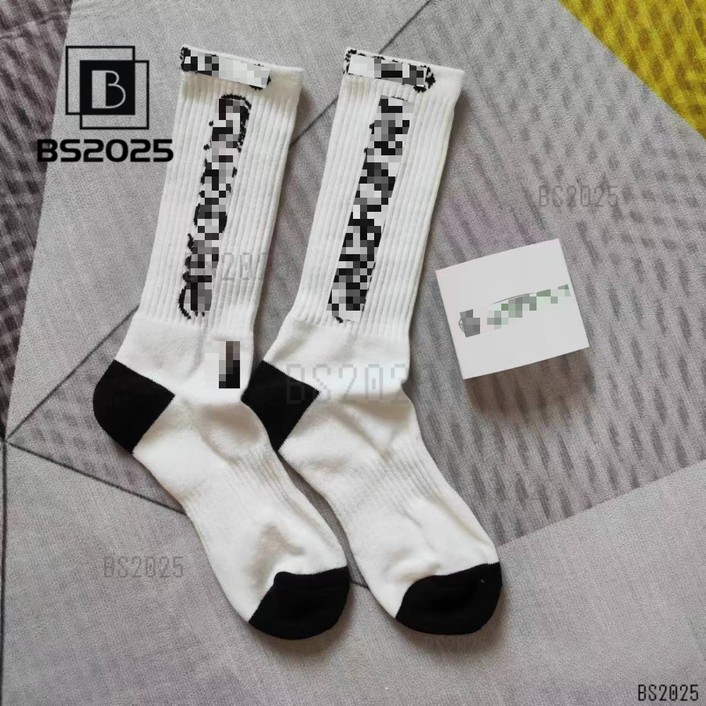 chrome Designers Mens Sock Luxury Womens High Socks Embroidered Socks Classic Mid-length Casual Classic Stocking Cotton Outdoor Fashion Chrome Socks 159