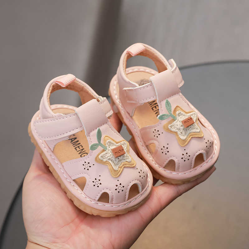 Sandals 2025 Summer New Baby Girl Infant Toddler Walking Shoes Cartoon Lightweight Soft Sole Baby Squeaky Shoes Cute Clog Shoes