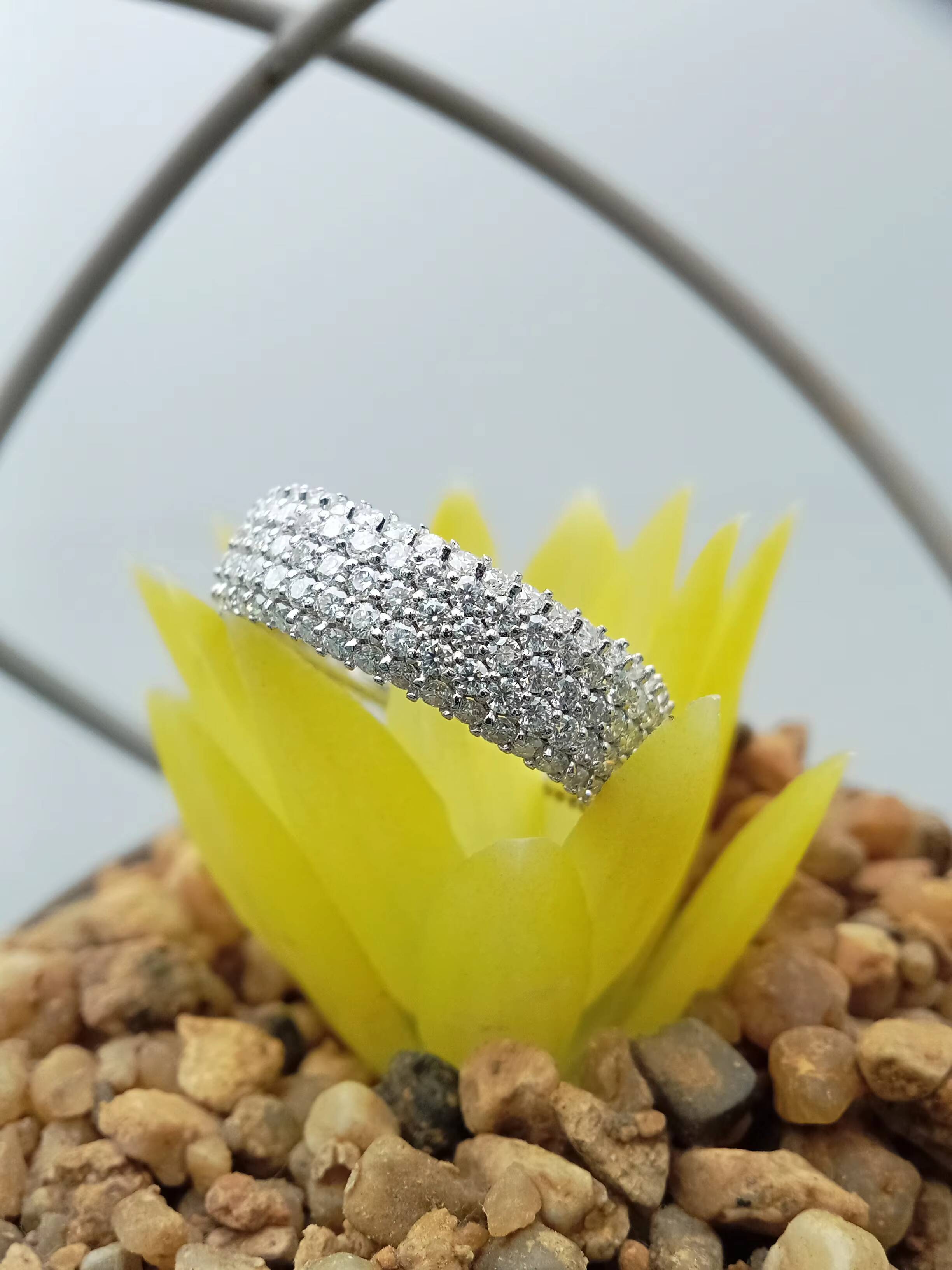 Customized Luxurious Jewelry WEDDING BAND Pave Setting 925 Silver / 10K 14K 18K White Gold Moissanite Diamond Ring