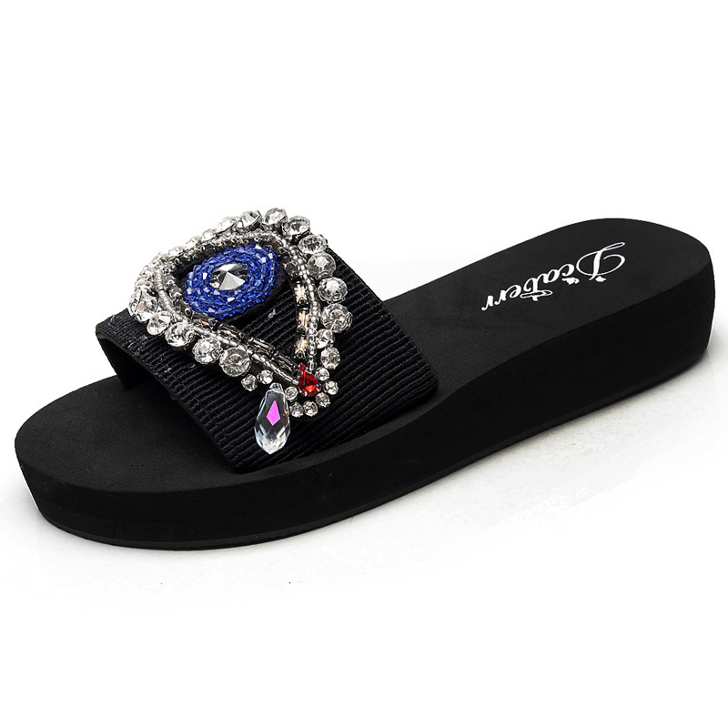 2025 Summer New Designer Outdoor Beach Flip-flops Rhine Stone Eye Anti-slip Flat Sandals Outdoor Women's Thick-soled Slippers