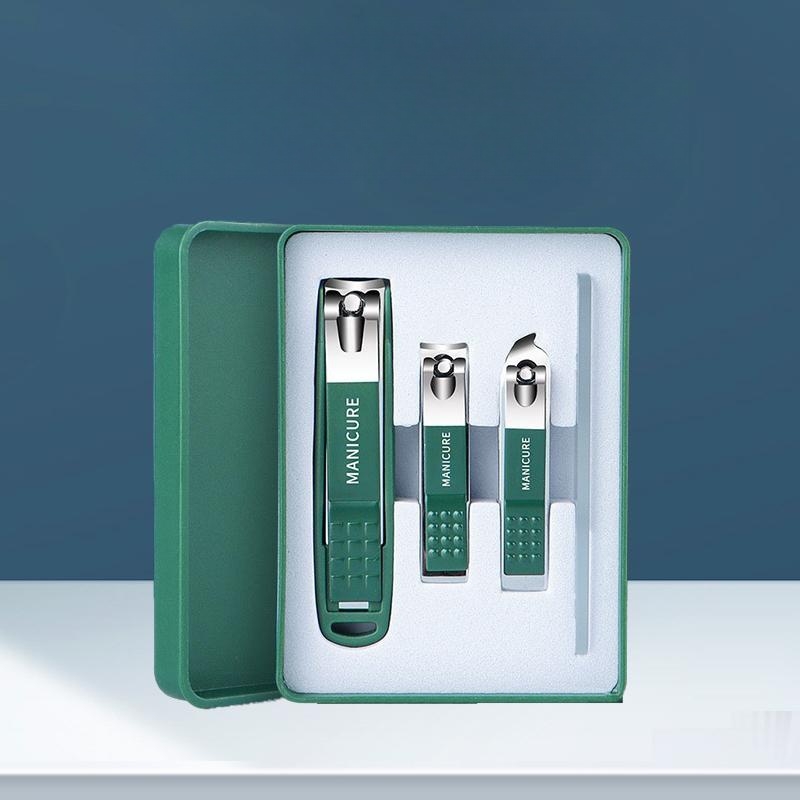 Elegant Men's Nail Care Kit: A Complete Grooming Solution in a Stylish Packaging