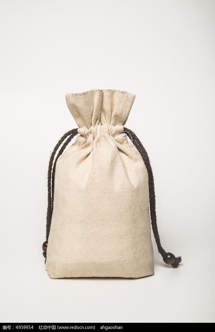 campact and portabnle Data cable storage bag with automatic closure pocket