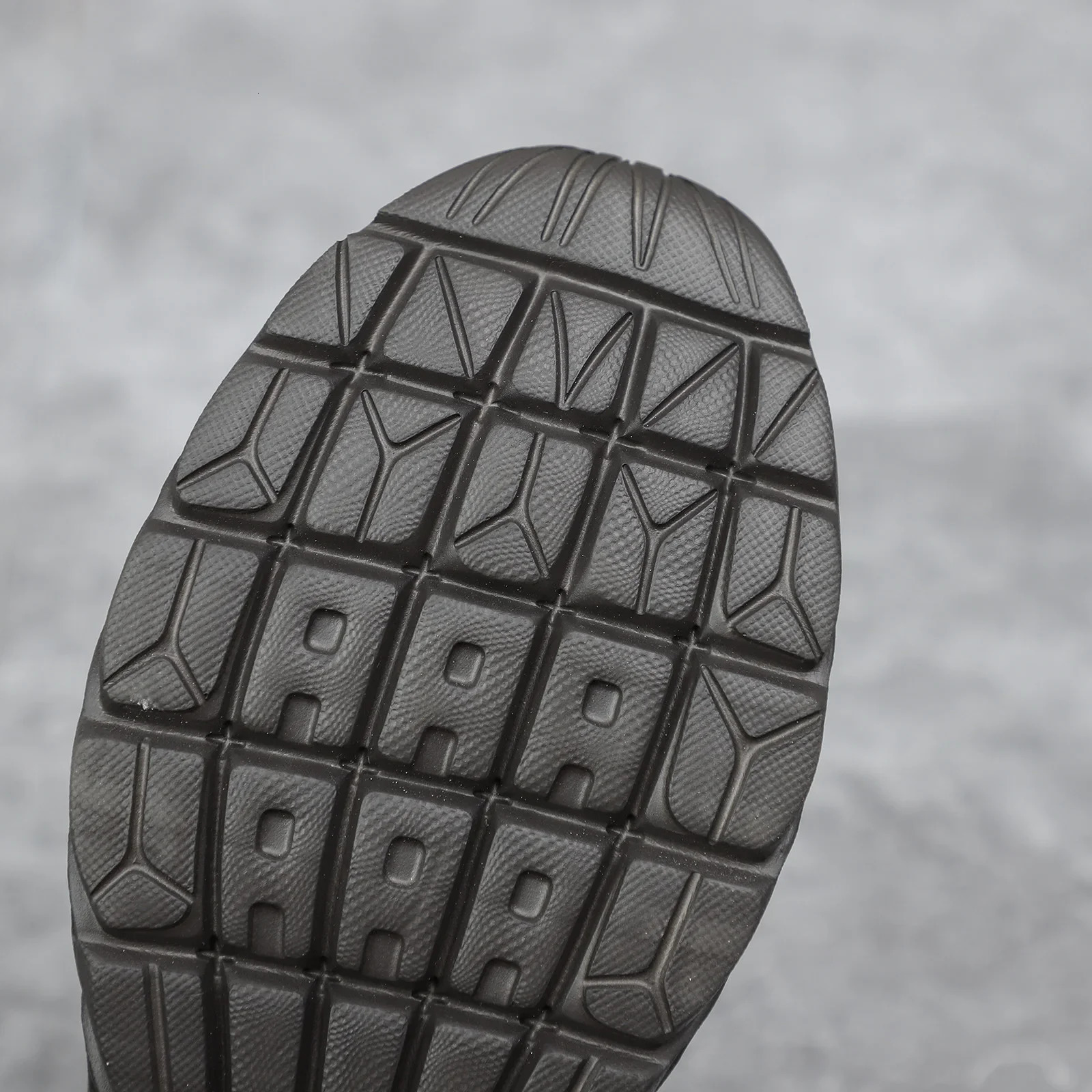 Men Loafers Slip on Casual Shoes for Men Comfortable Walking Sneakers Male Business Shoe Driving Footwear 250731