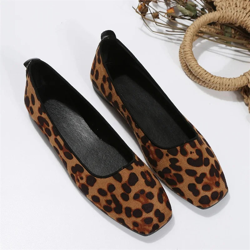 Spring Autumn Fashionable Comfortable Elegant Versatile and Wear-resistant Casual Flat-soled Leopard Print Shoes 250731