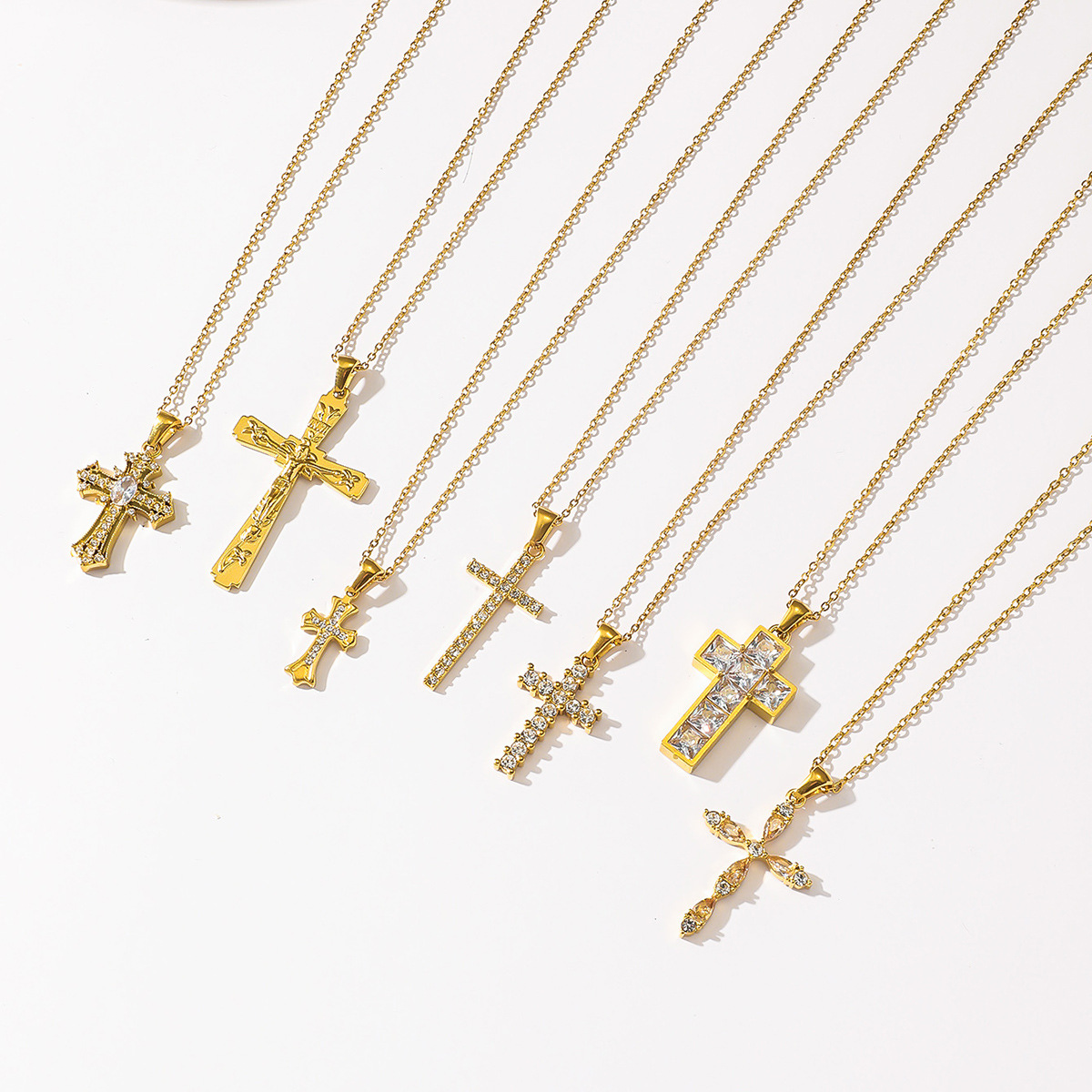 Stainless Steel Religion Jesus Cross Pendant Necklace For Women Men Shiny Zircon 18K Gold Color Chain Simple Design Hip Hop Party Jewelry