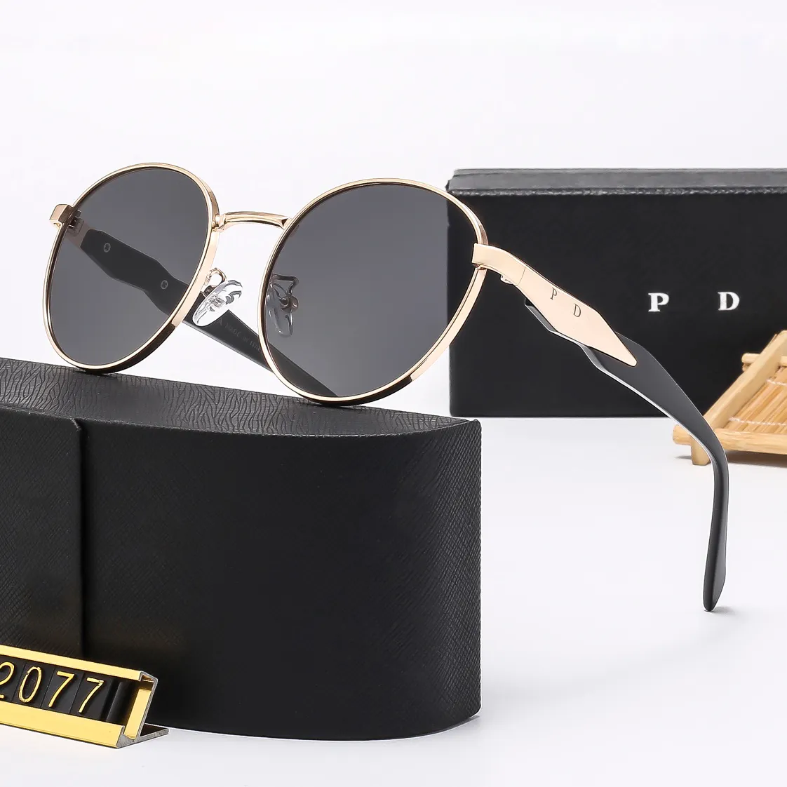 Sunglasses For Women Oval Frame Designer Sunglasses Women Metal Mirror Legs Green Lens Sunglasses Retro Small Round Frame Sexy Little Women Glasses With Box