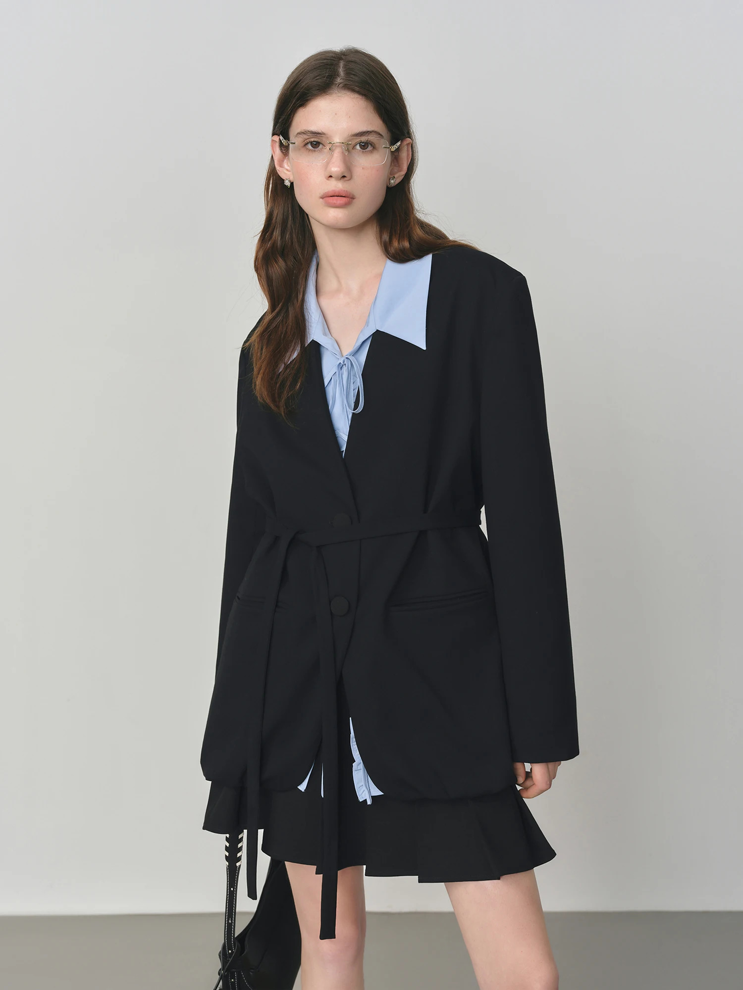 FSLE Elegant Collarless VNeck Oversized Blazer with Sash for Autumn Arrival Suits Coat 25FS13214 250731