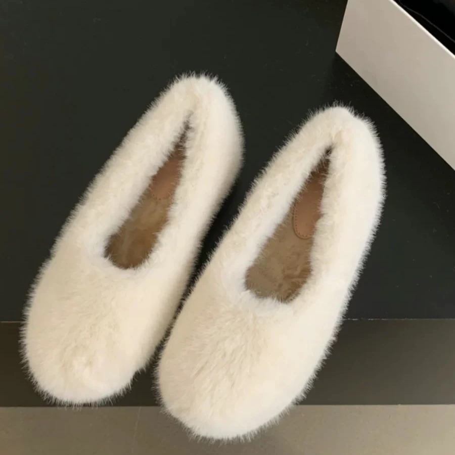Winter Womens Hairy Slippers with Velvet Warmth Fashion Velvet Flat Shoes 250731