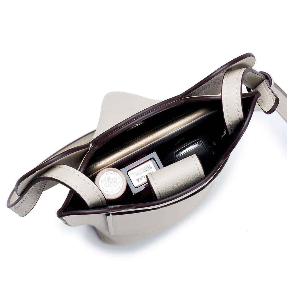 Fashion Women Small Handbags Leather Mobile Phone Ladies Lovely Elephant Shape Shoulder Versatile Crossbody Bag