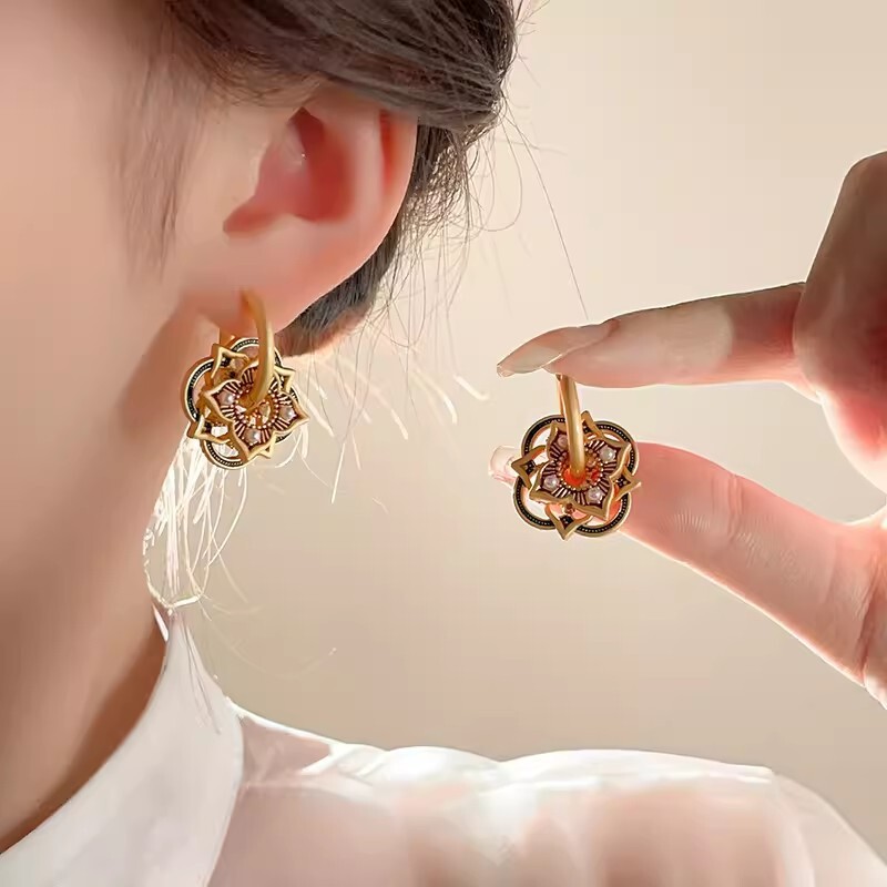 New Enamel Oil Drop Flower for Women, Light Personality Chinese Style Earrings, Niche Zircon Earrings