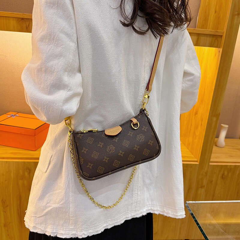 DHessentials High-Quality Texture Handbag Underarm 2025 New Mahjong Elegant Fashion Color-Block Shoulder Crossbody Bag