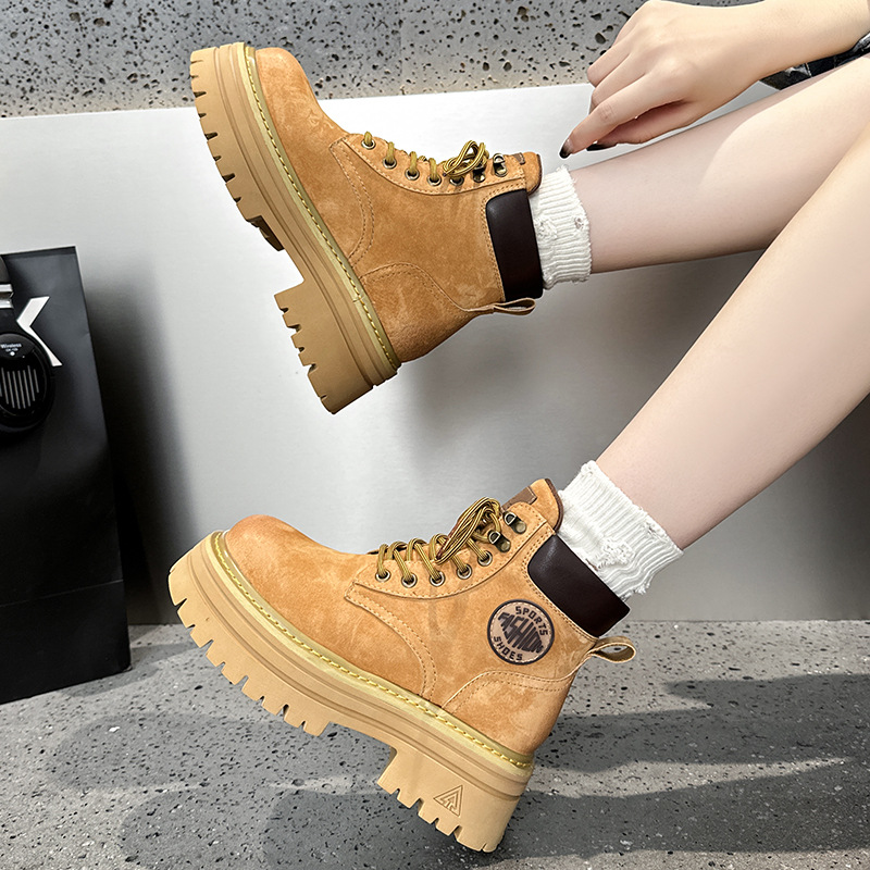 New Free Shipping designer boots for womens boots PINK green brown New Fashionable Internally raised leather thick soled Martin boots