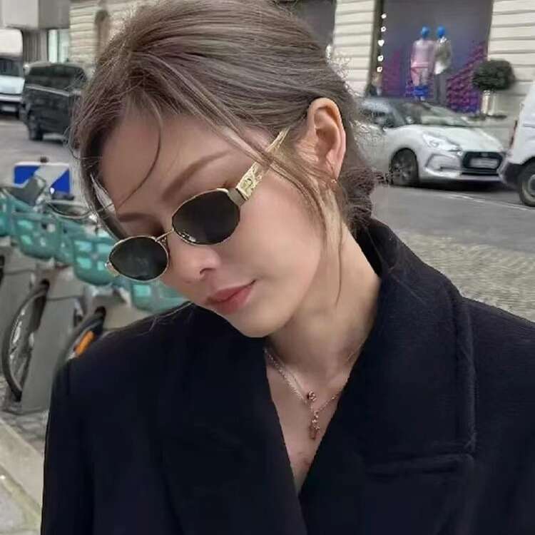 DHcollections Vintage Triumph Sunglasses UV400 Gold Frame, Oval Retro Shades for Women, Face-Slimming Design (Green/Black Lenses)