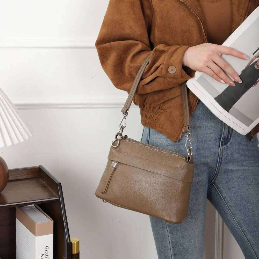 Head Layer Cowhide Leather Women's Shoulder Crossbody Large Capacity Multi Compartment Handbag Casual Practical Armpit Bag