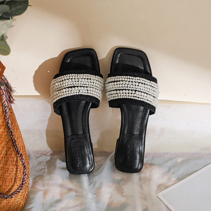 2025 New Women's Designer Pearl Single-strap Thick-heeled Slippers Summer Outdoor Women's Beach Sandals Square Toe Solid Color Pearl Thick-s