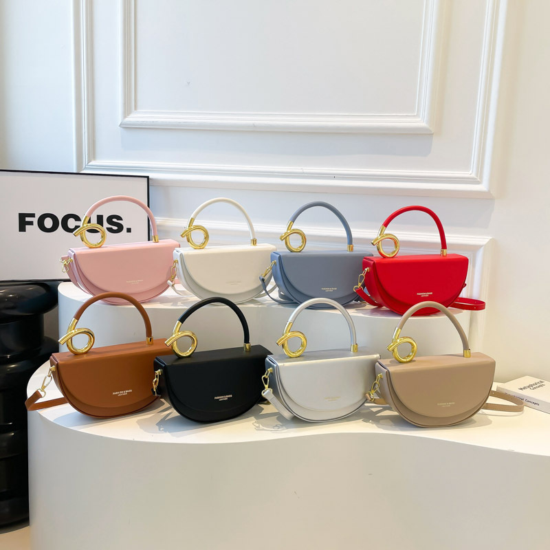 High-End Niche Personality Semi-Circular Handheld Box for Women 2025 New Fashion Light Luxury Single Shoulder Crossbody Saddle Bag ddmymoon