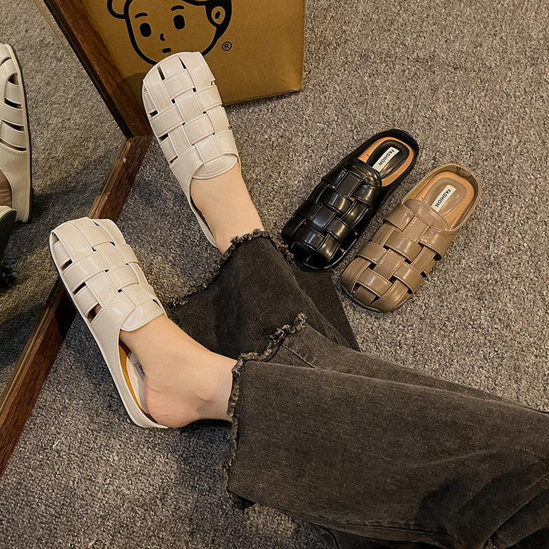 2025 New Designer Flat Sandals Summer Outdoor Beach Slippers Closed-toe Roman Shoes Fashionable Casual And Sexy Women's Shoes