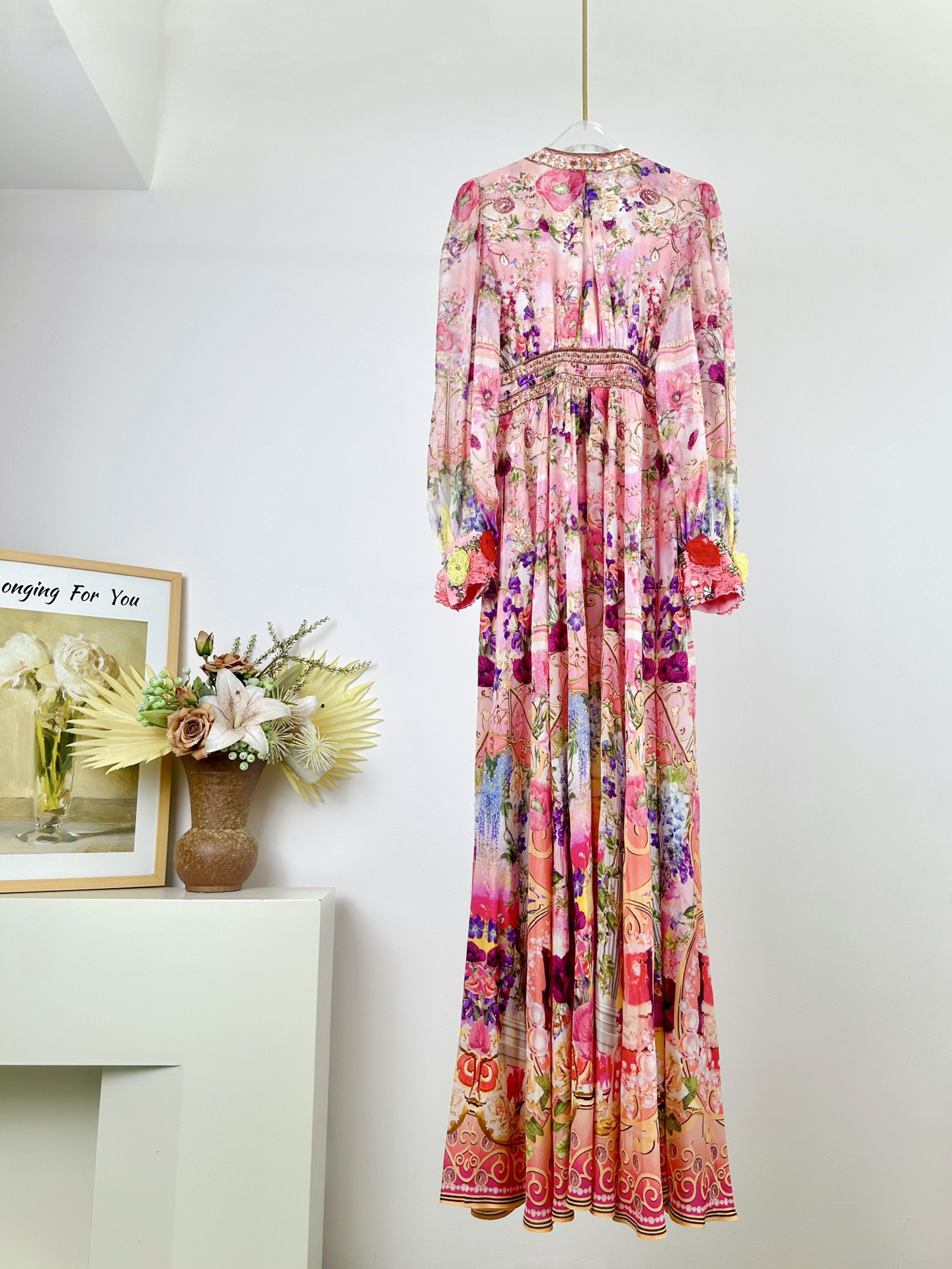 Australian designer Dress 2025 Spring/Summer V-neck lantern sleeve waist cinched pink printed dress