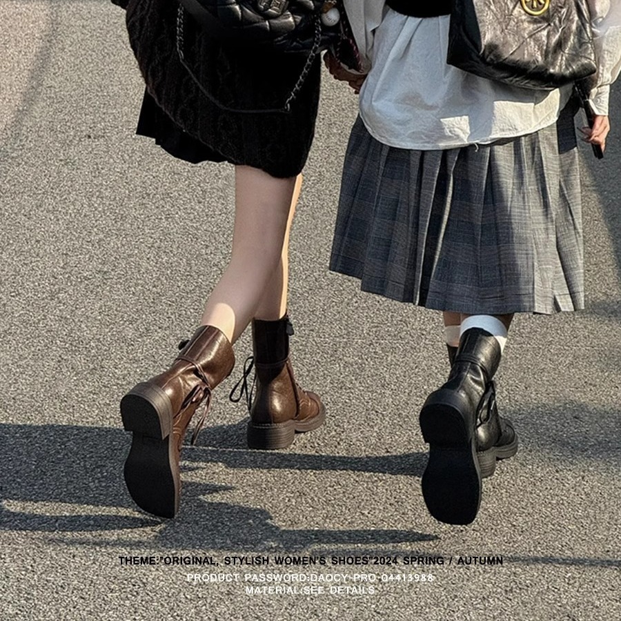 2025 Free Shipping designer for womens boots black brown New Fashionable Versatile Retro Vintage Lace up Milard Martin Boots