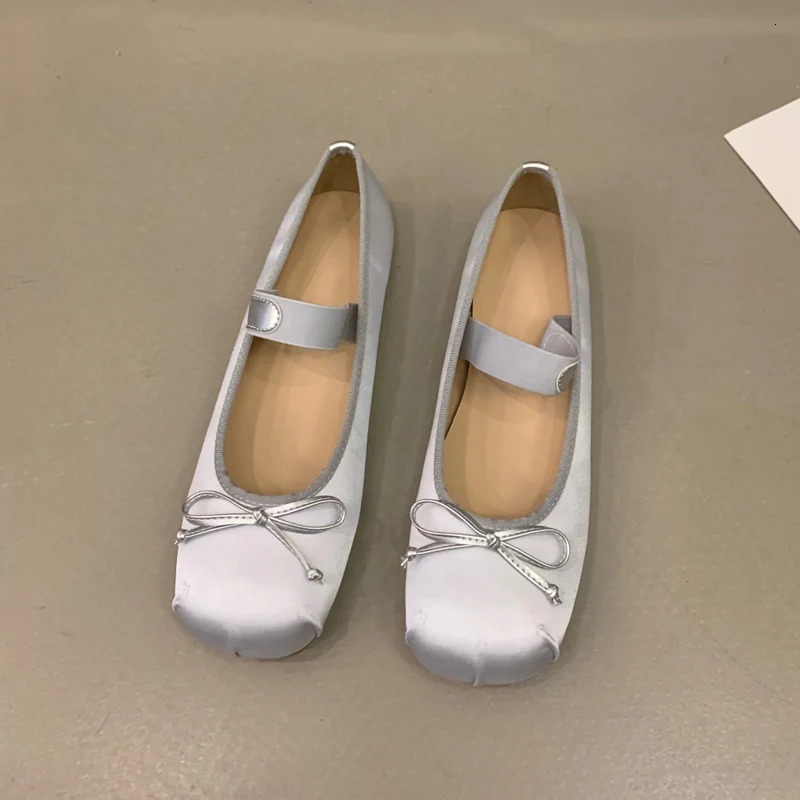 Satin Silk Ballet Shoes Woman Classic Square Toe Bowtie Elastic Band Ballerina Flats Ladies Soft Loafers 250731