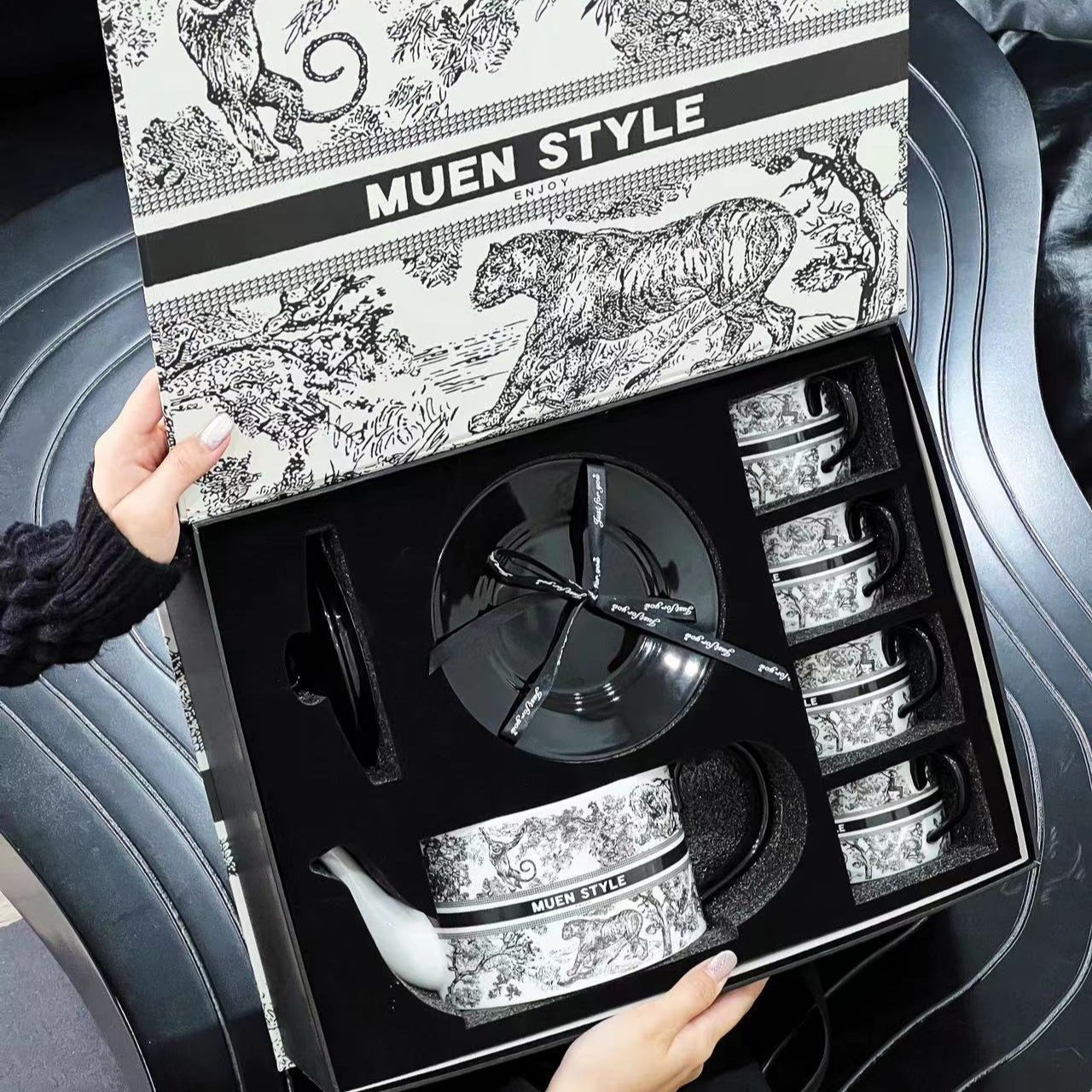 Designer Ceramic Cup 9 pcs/set retro personalized tea set Luxury home living room entertaining drinking cup Mugs