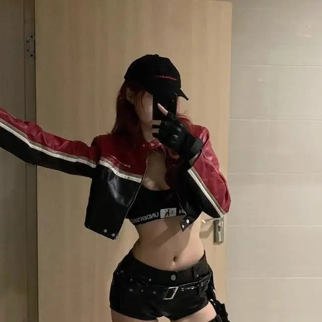 Short Motorcycle Leather Jacket Black and Red Stitching Long Sleeved with Retro Stripes Women Vintage Racing Coat 250731