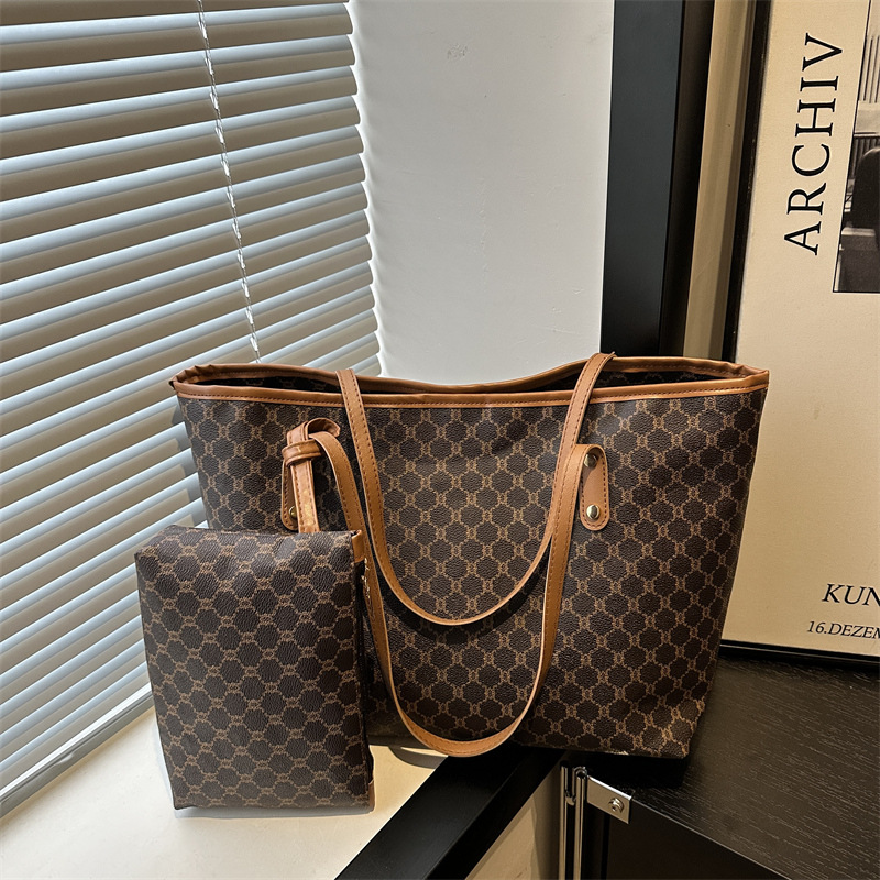 Designer Bag Luxury Bag Free Designer Fashionable Shoulder Bag High-End, Versatile And Popular Hand-Held With Exquisite Patterns