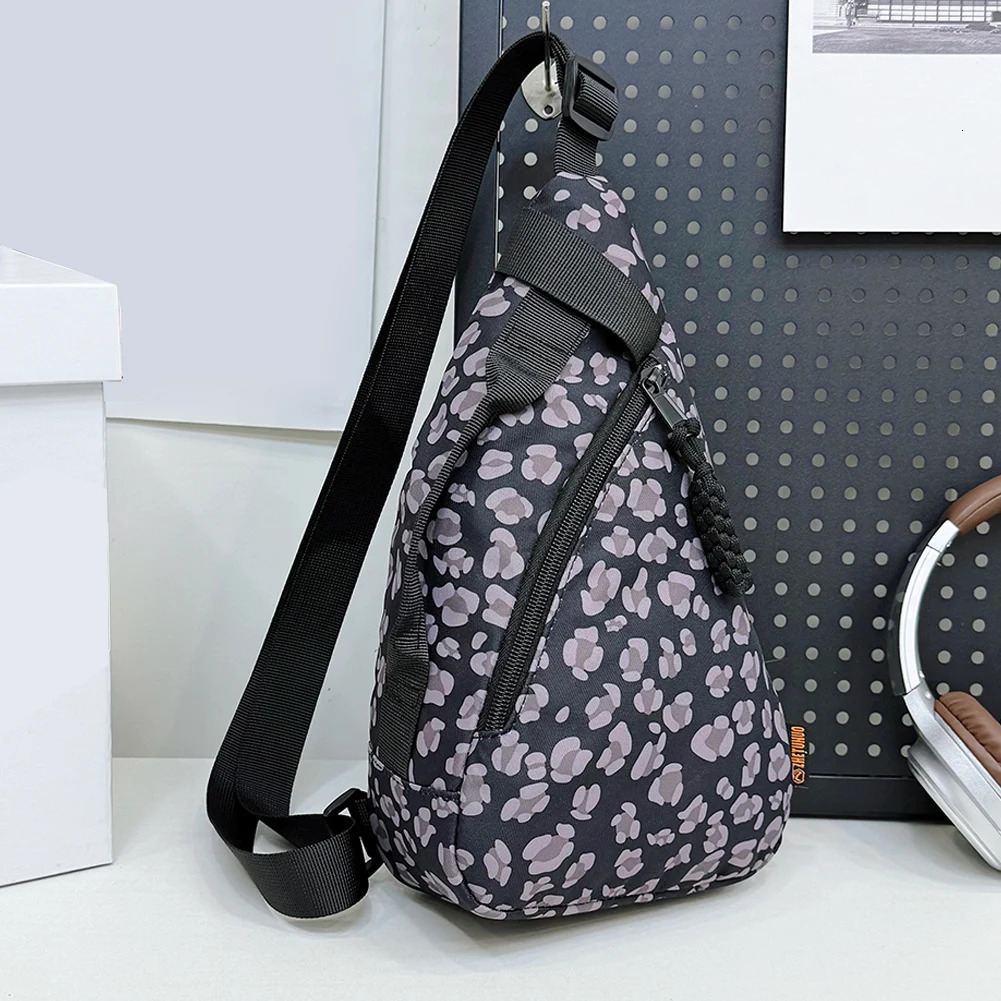 Women Leopard Print Chest Bag with Adjustable Strap Canvas Shoulder Bag Large Capacity Female Travel Commute Bag 250731