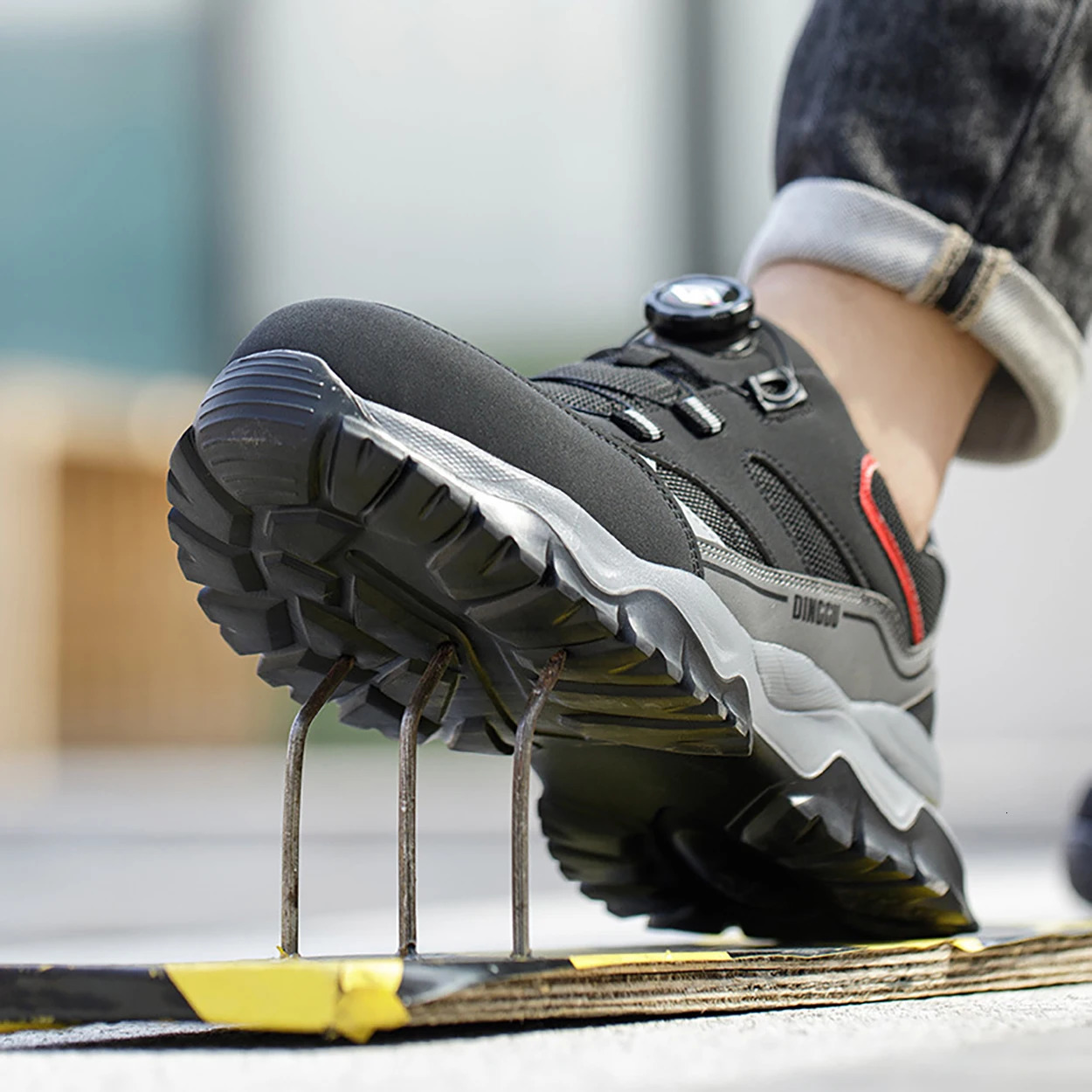 Steel Toe Lightweight Indestructible Safety Shoes Slip Resistant Security Protective Shoes Protection Safety Shoes for Men 250731