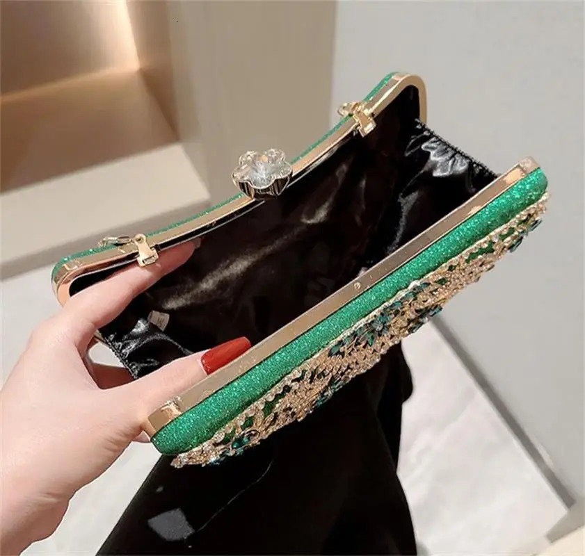 Diamond Women Clutch Evening Bags Bridal Crystal Flower Banquet Chain Shoulder Handbags Purses Wedding Party Dinner Bag 250731