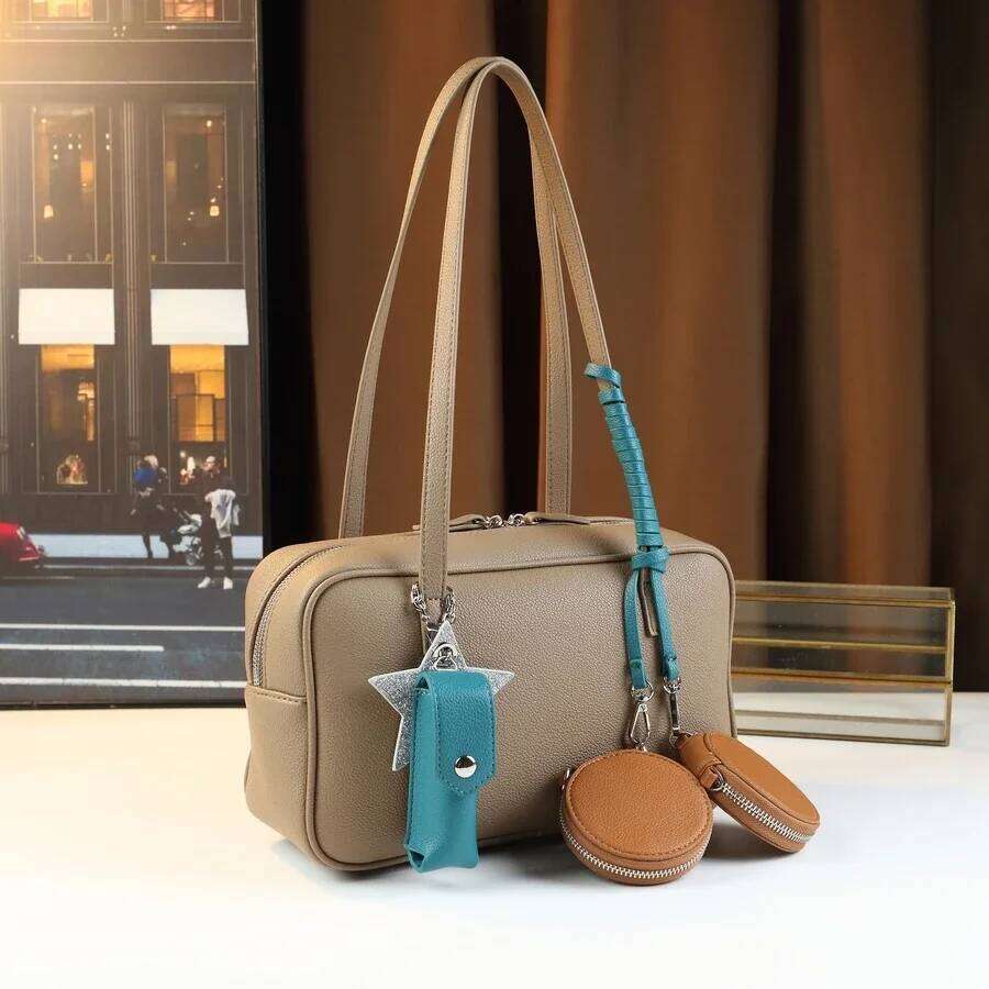 Change lipstick bag pendant fashion temperament Boston large capacity women's handbag simple atmosphere messenger