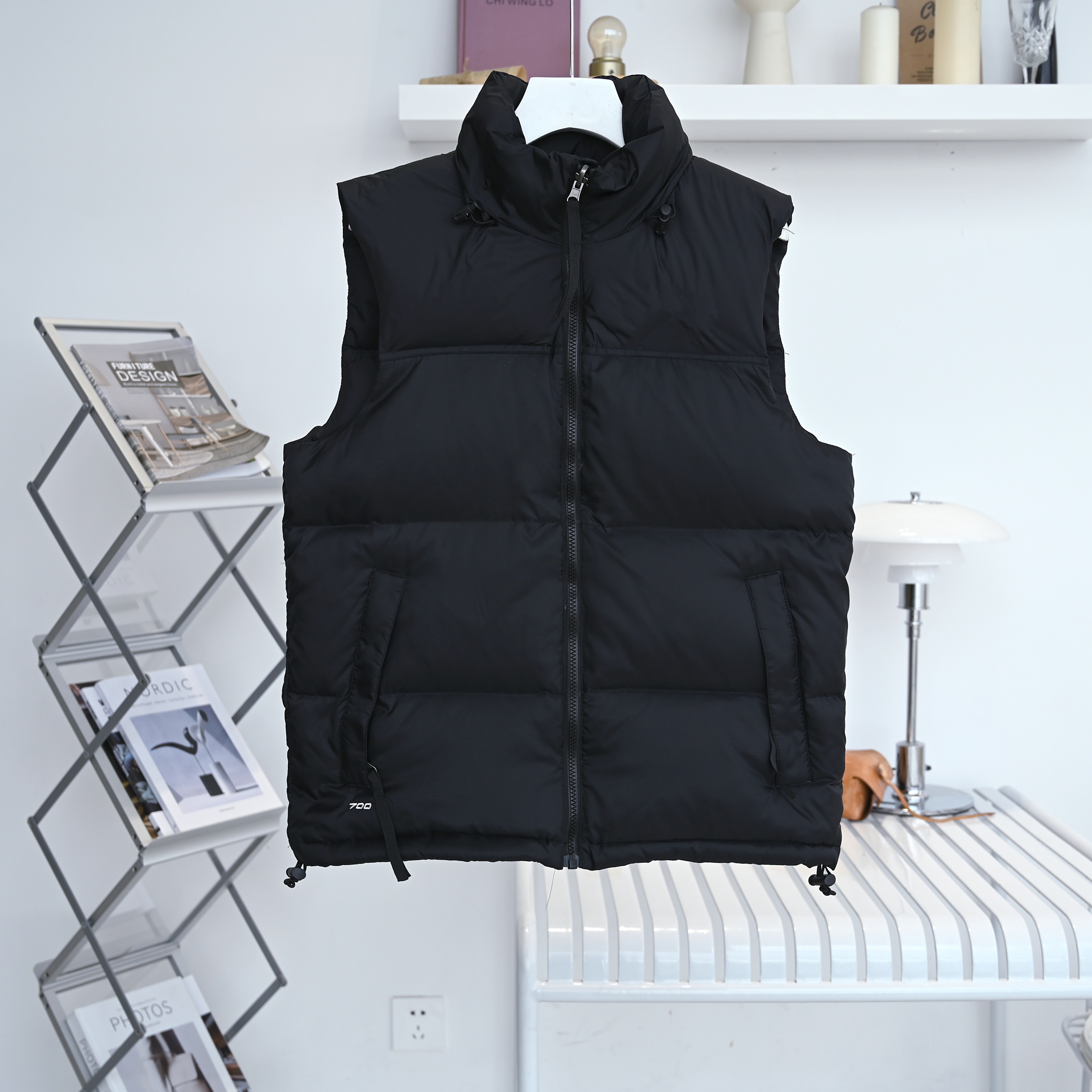 PufferVest Designer Body Warm Mens Bodywarmer Unisex Couple Bodywarmer Woman Mans Jacket Sleeveless Outdoor Warm Black Gilet Vest 700