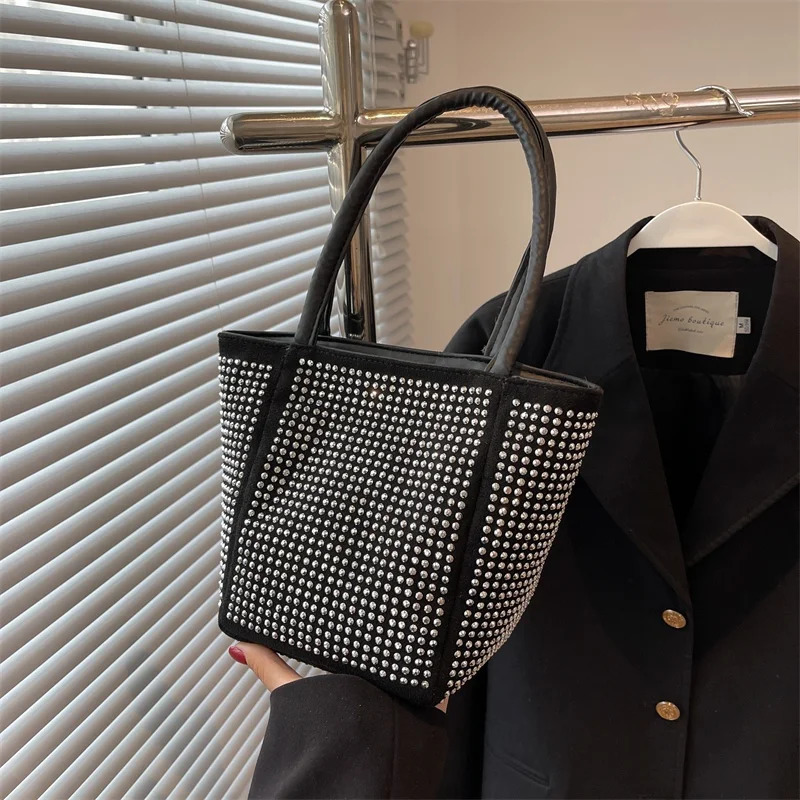 Faionable Buet Bag Womens oulder Handbag Sparkling Diamond Summer Trendy Handbag Soft PU Material Zipper C... 250731