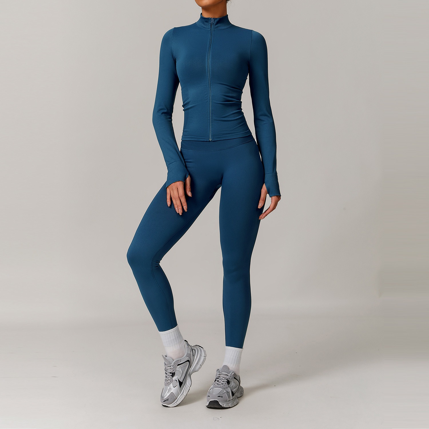 Seamless Strappy Back Yoga Set 2-Piece Tight Fit Sportswear for Women, Quick-Dry Gym & Fitness Outfit