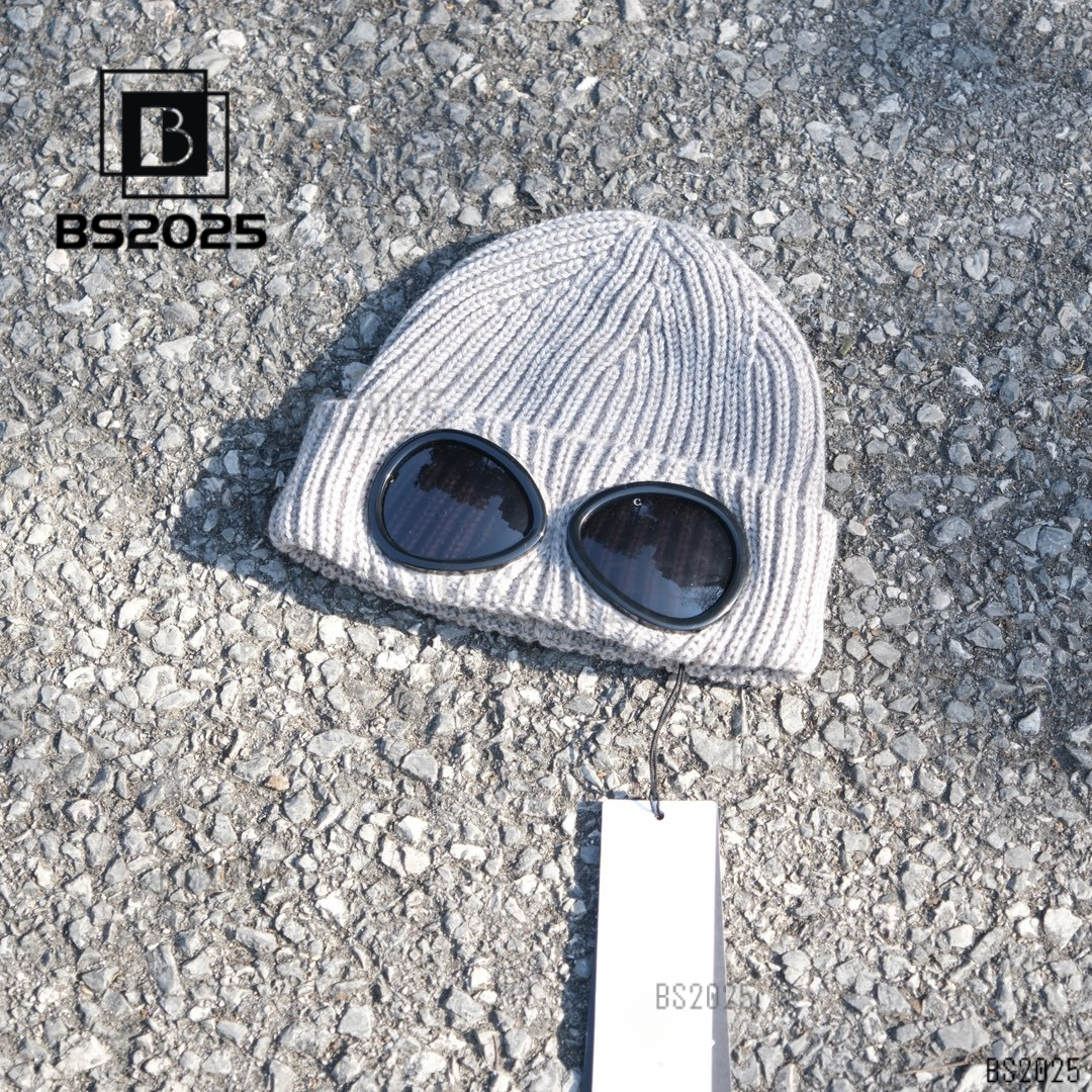 new winter Winter knitted beanie designer cap fashion able bonnet dressy autumn hats for men travel skiing Knitted company hat 344