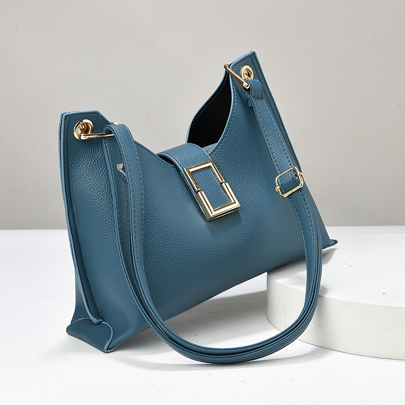 Fashionable Large Capacity Women's Luxury Handbag Free Shipping Designer Retro Armpit Bag Urban Minimalist Single Shoulder Commuting Bag Leisure 