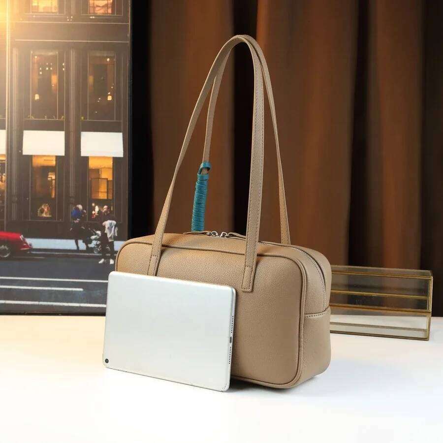 Change lipstick bag pendant fashion temperament Boston large capacity women's handbag simple atmosphere messenger