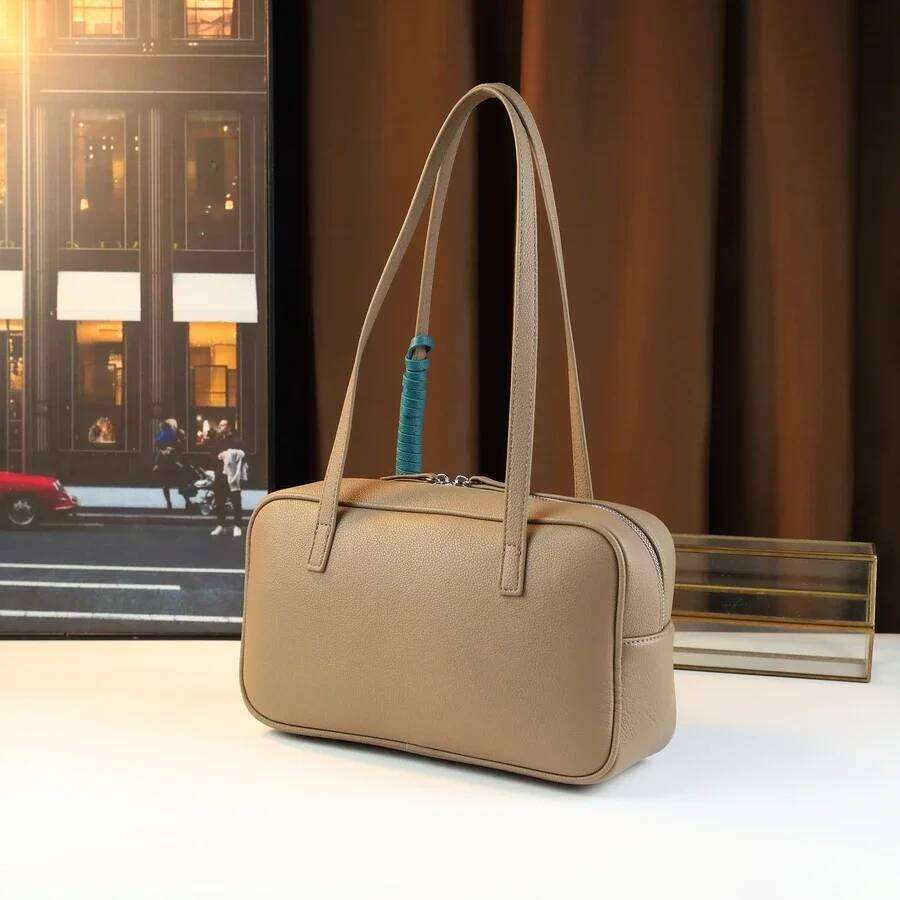 Change lipstick bag pendant fashion temperament Boston large capacity women's handbag simple atmosphere messenger