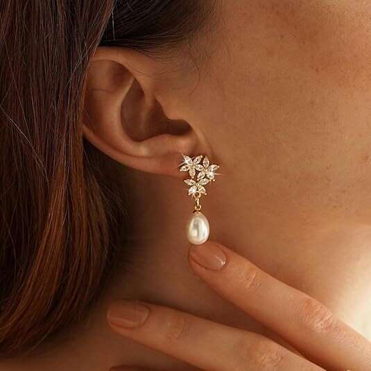 Fashion Simple Elegant Long Horse Eye Water Drop Zircon Necklace Bride Bridesmaid Wedding Banquet Set Earrings