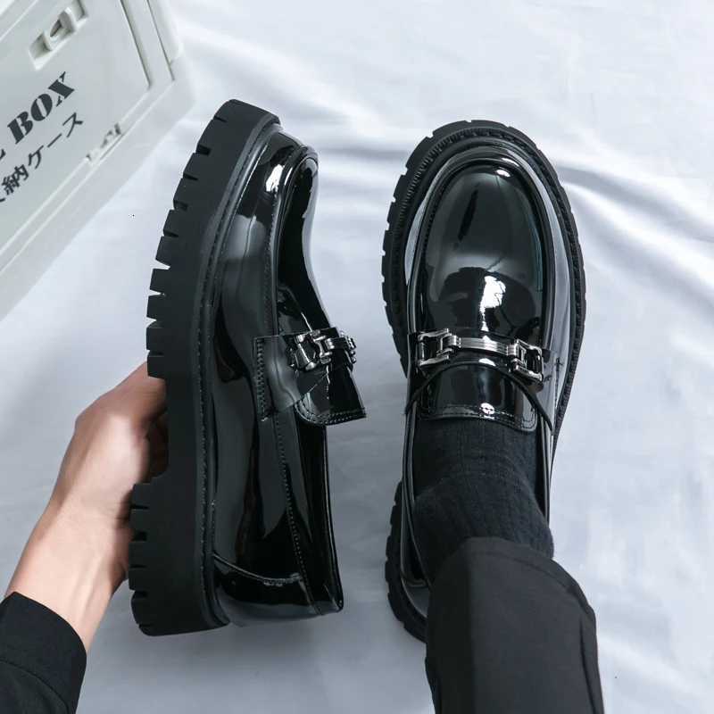 Luxury Men Thick Bottom Loafers Slip Leather Shoes Black Casual Business Dress Shoes for Men Wedding Party Office Shoes XJ250801