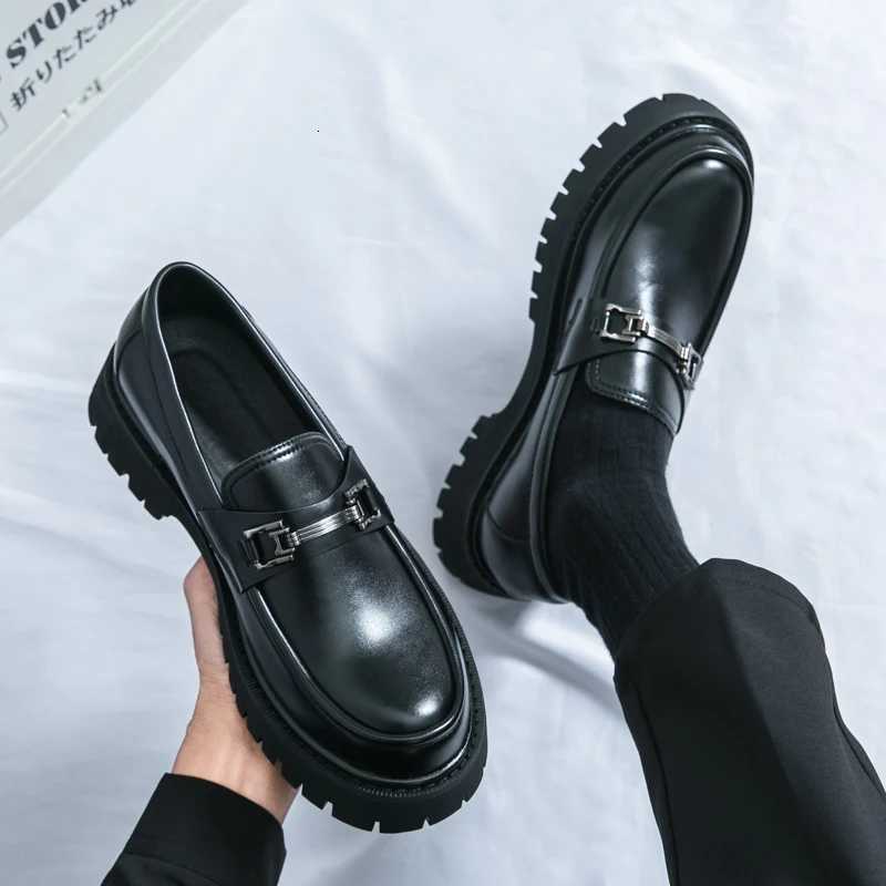 Luxury Men Thick Bottom Loafers Slip Leather Shoes Black Casual Business Dress Shoes for Men Wedding Party Office Shoes XJ250801