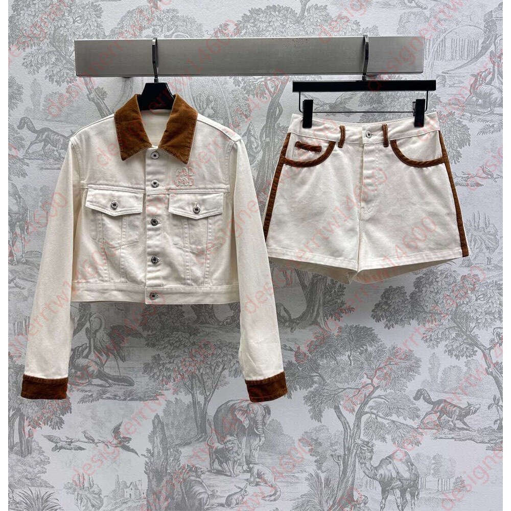 Outfits For Woman Designer autumn white Lapel splicing denim jacket suit Collar cuff brown leather stitching and high waist shorts Simple details womens coat