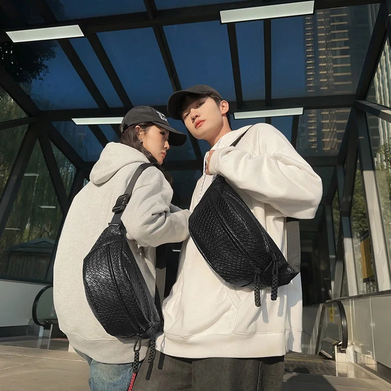 Man Waist Bag Large Capacity Leather Fanny Pack Unisex Woven pattern Chest Bag Fashion Shoulder Crossbody Bags Quality Belt Bags 250731