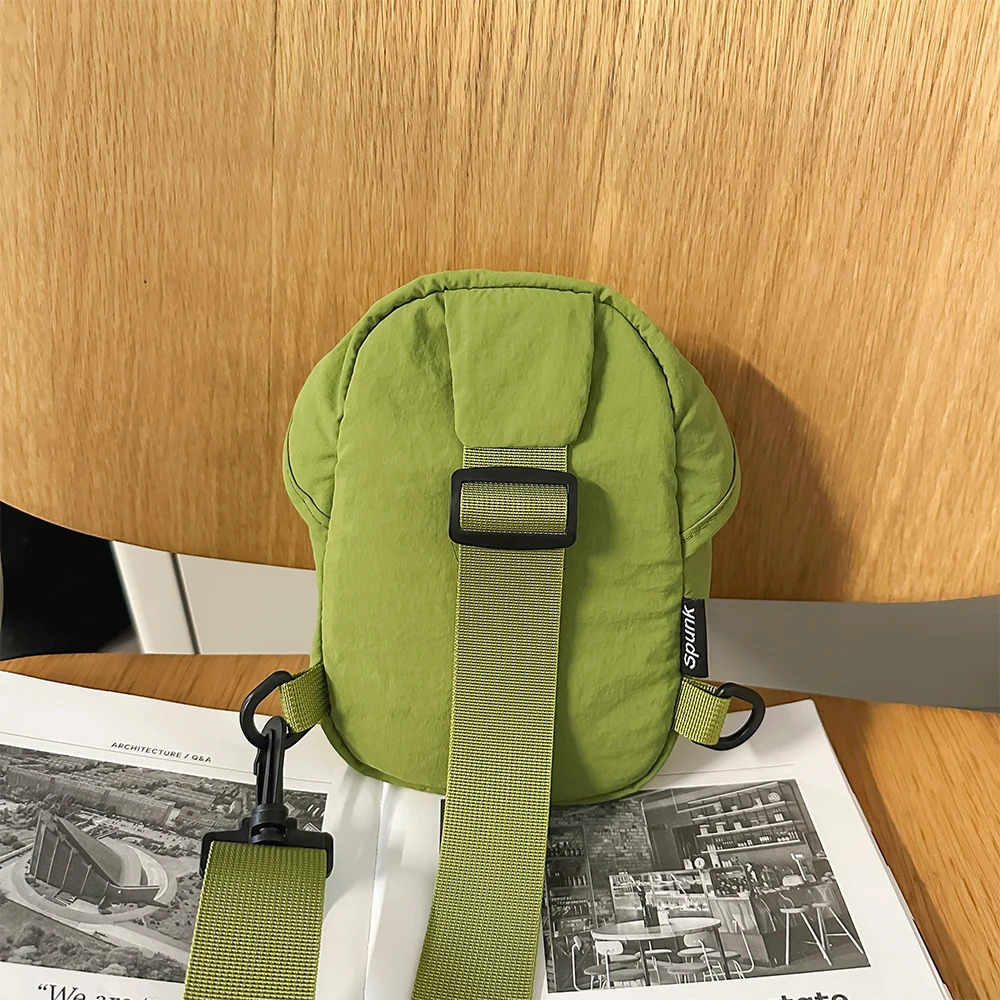 Summer Outdoor Lightweight Crossbody Bag for Men and Women Brown Canvas Chest Bag Sports Phone Bag 250731