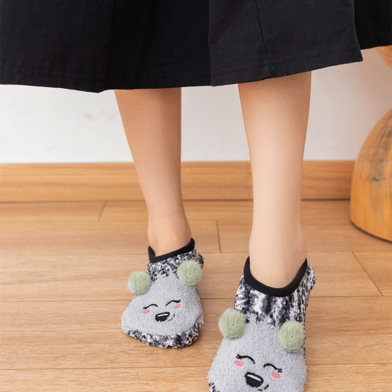 1 pair of anti slip floor socks, indoor socks, cartoon women's floor socks, non shedding fuzzy socks, winter women's boat socks